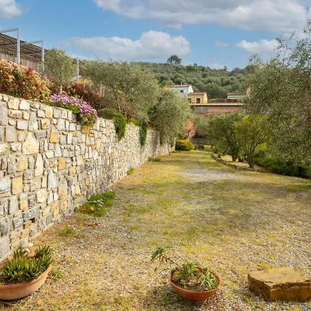Semesterbostad Holiday Ca' Del Sole By Interhome Civezza
